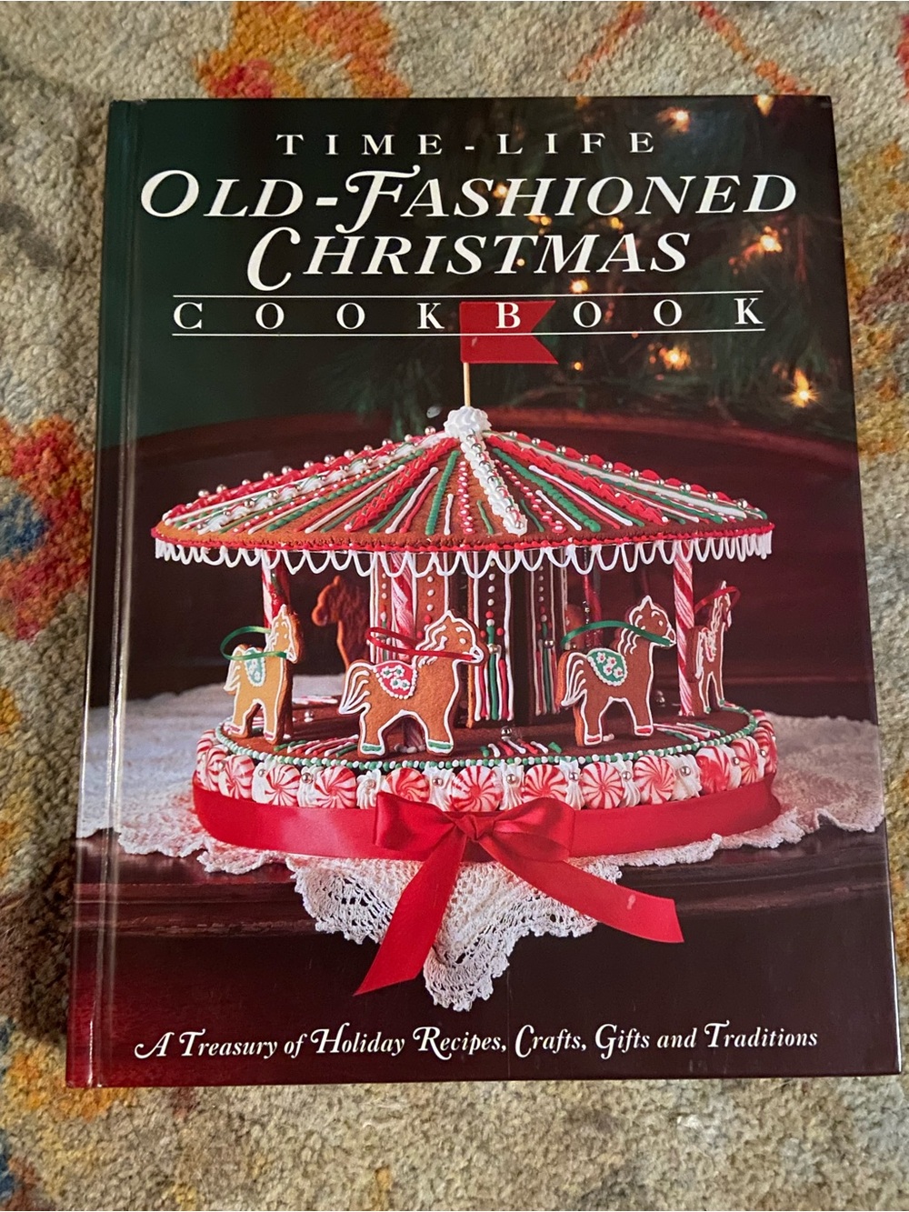 Vintage 90s 1990s Old Fashioned Christmas Cookbook craft book crafts recipes VTG